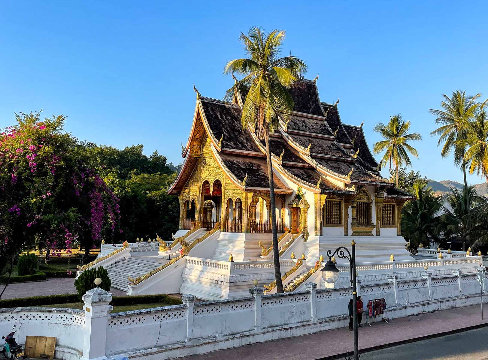 /fm/Files//Pictures/Ido Uploads(1)/Asia/Laos/Luang Prabang/Luang Prabang - Main Temple.jpg